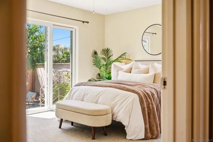 3634 Crown Point Dr, San Diego, California 92109