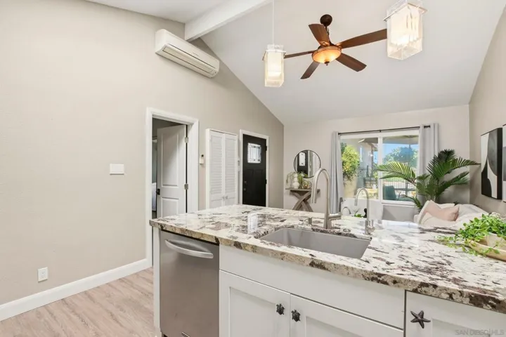 3634 Crown Point Dr, San Diego, California 92109