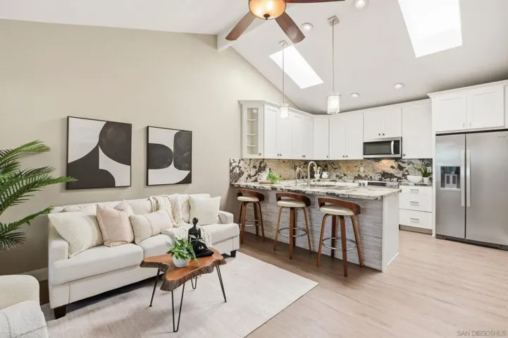 3634 Crown Point Dr, San Diego, California 92109