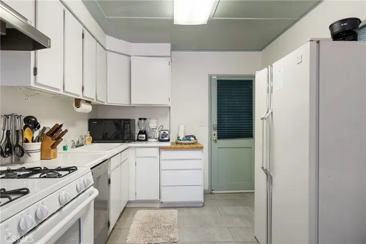 1005 Nana, Big Bear City, California 92314