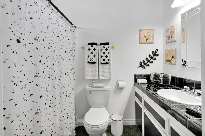 9872 Aster, Oak Hills, California 92344