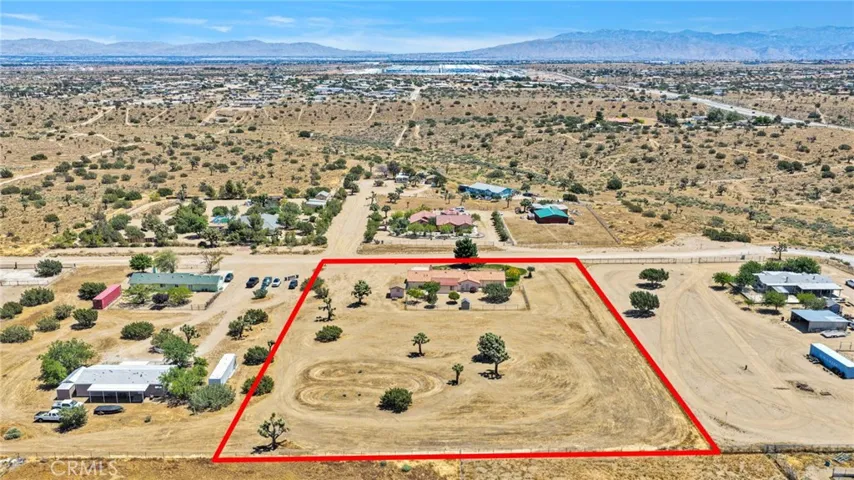 9872 Aster, Oak Hills, California 92344