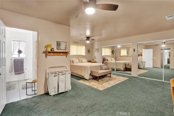 9872 Aster, Oak Hills, California 92344