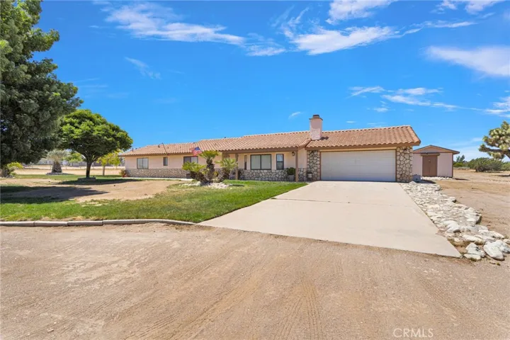 9872 Aster, Oak Hills, California 92344