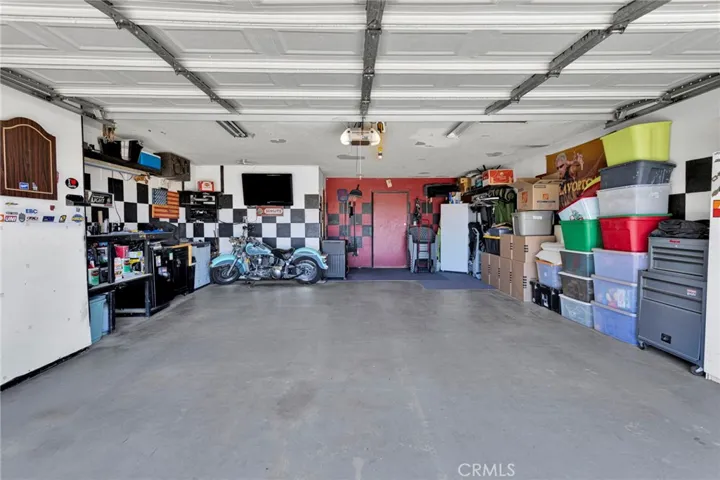 9872 Aster, Oak Hills, California 92344
