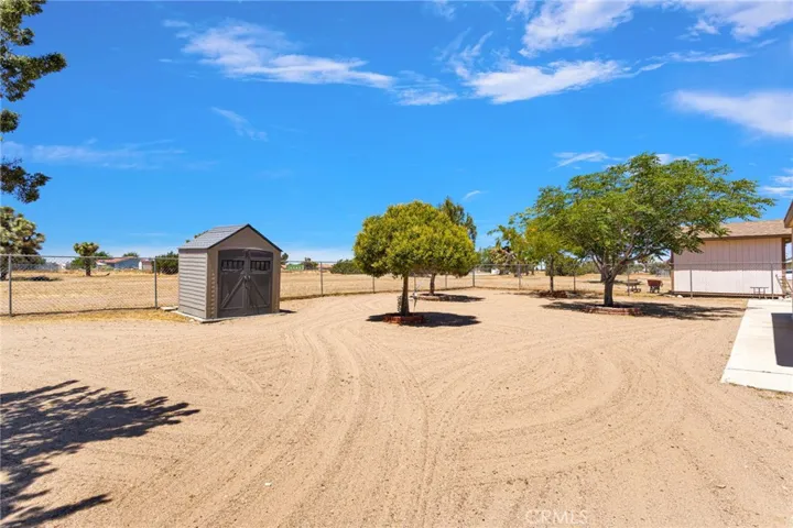 9872 Aster, Oak Hills, California 92344