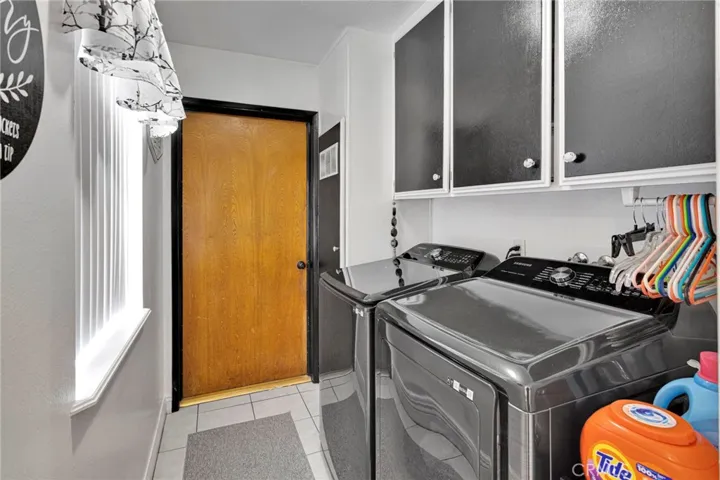9872 Aster, Oak Hills, California 92344