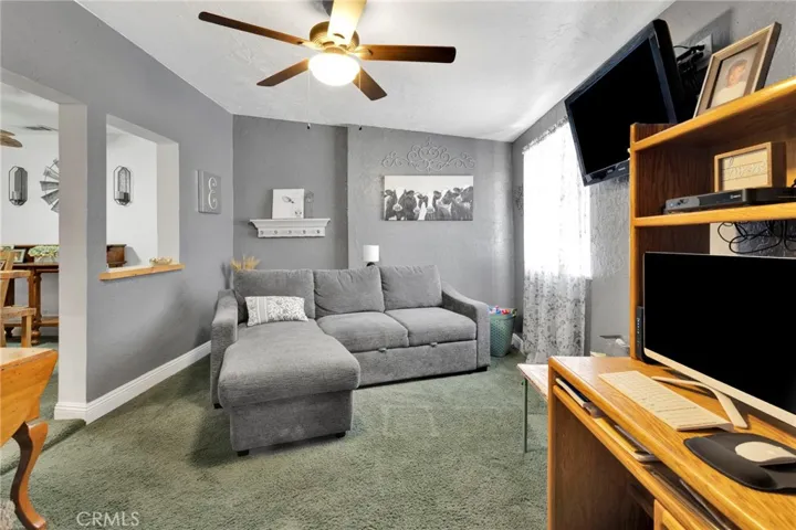 9872 Aster, Oak Hills, California 92344