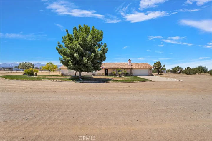 9872 Aster, Oak Hills, California 92344