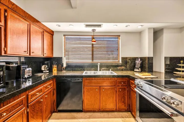 Kitchen 3