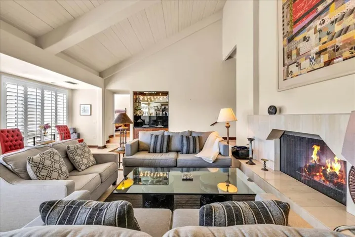 Living Room 4