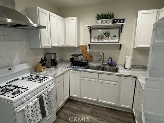 ADU/Back Unit Kitchen