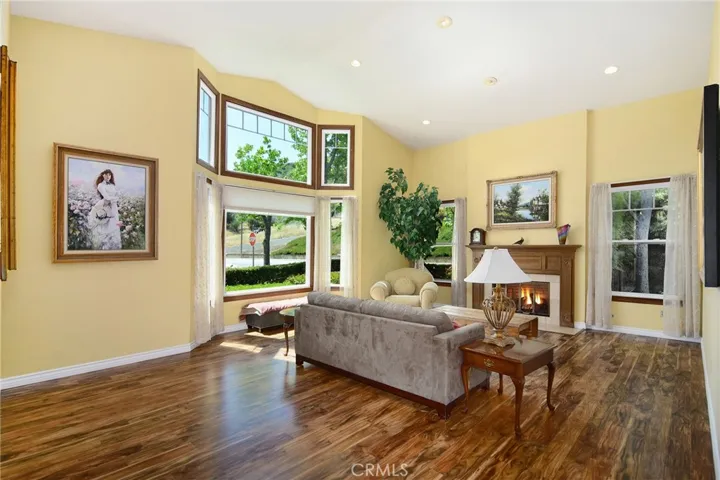 29551 Weeping Willow, Agoura Hills, California 91301