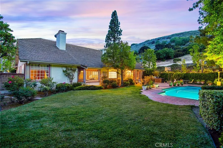 29551 Weeping Willow, Agoura Hills, California 91301