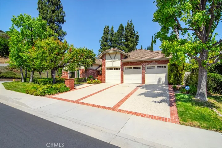 29551 Weeping Willow, Agoura Hills, California 91301