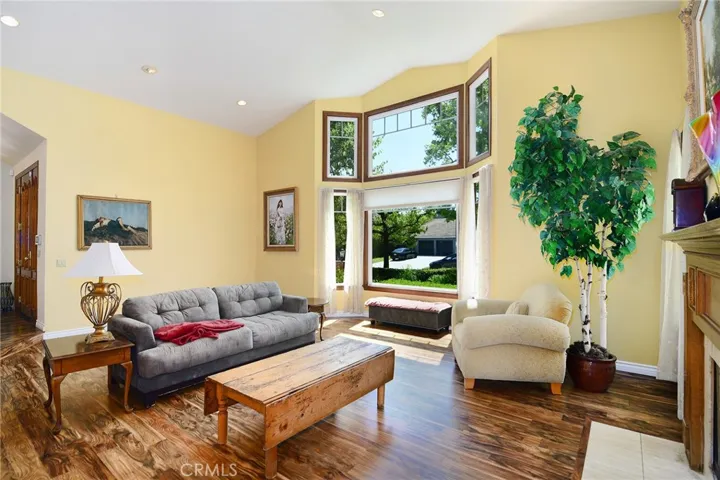29551 Weeping Willow, Agoura Hills, California 91301