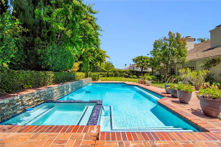 29551 Weeping Willow, Agoura Hills, California 91301