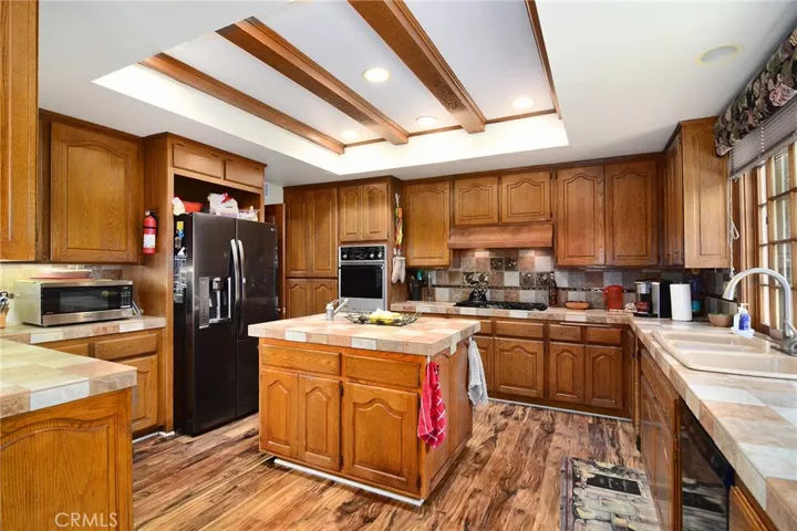 29551 Weeping Willow, Agoura Hills, California 91301