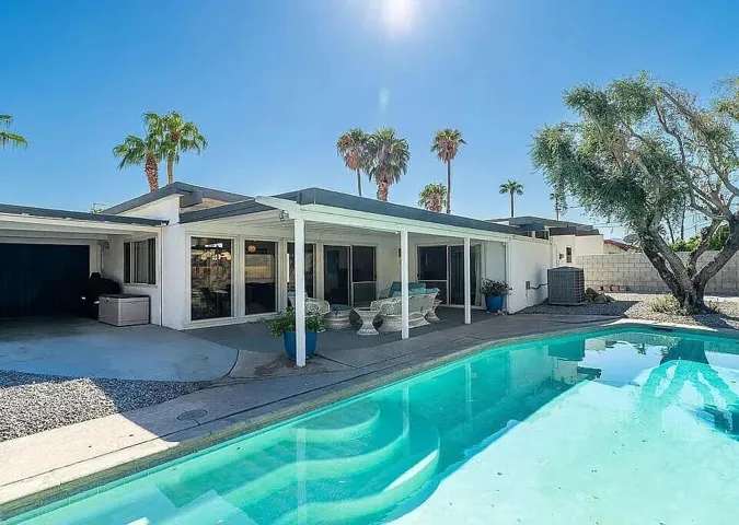 Magnolia Pool