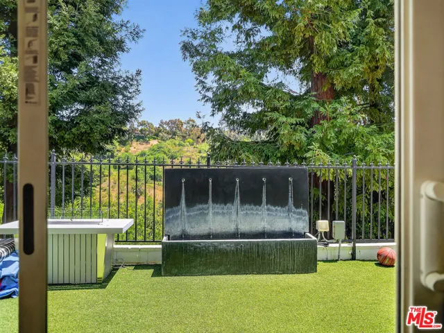 2670 Claray Drive, Los Angeles, California 90077