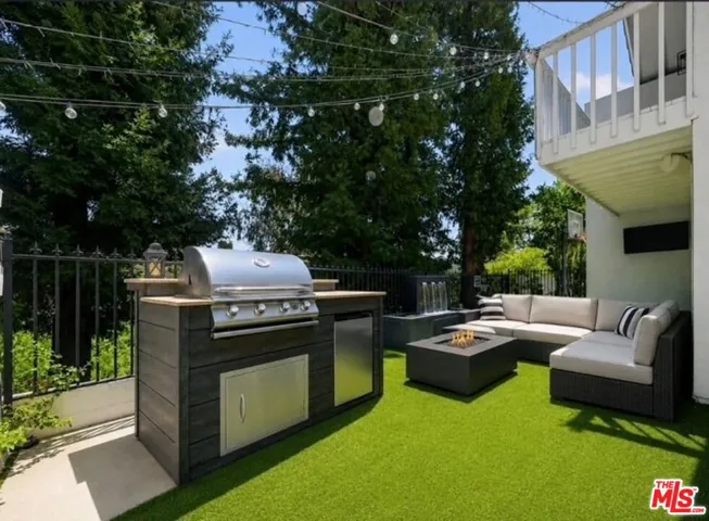 2670 Claray Drive, Los Angeles, California 90077