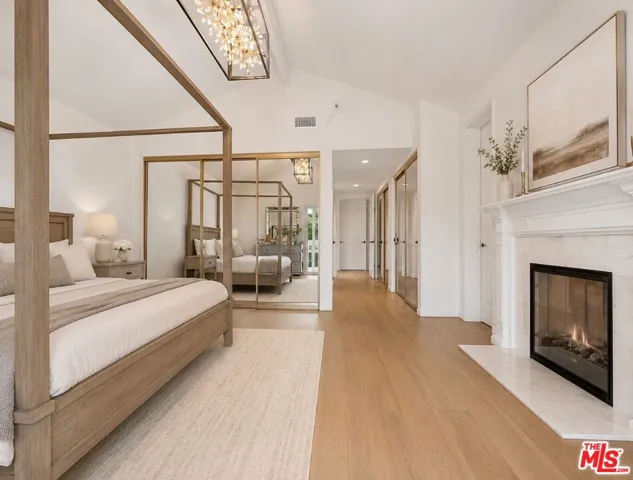 2670 Claray Drive, Los Angeles, California 90077