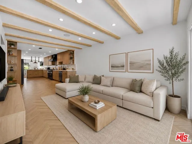 2670 Claray Drive, Los Angeles, California 90077
