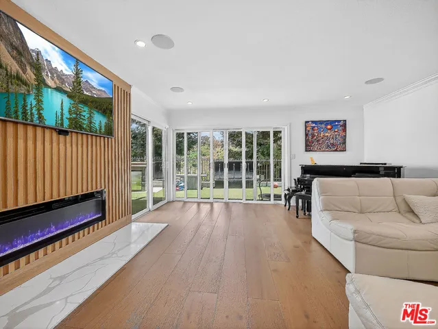 2670 Claray Drive, Los Angeles, California 90077