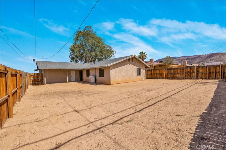 6238 Mariposa, 29 Palms, California 92277