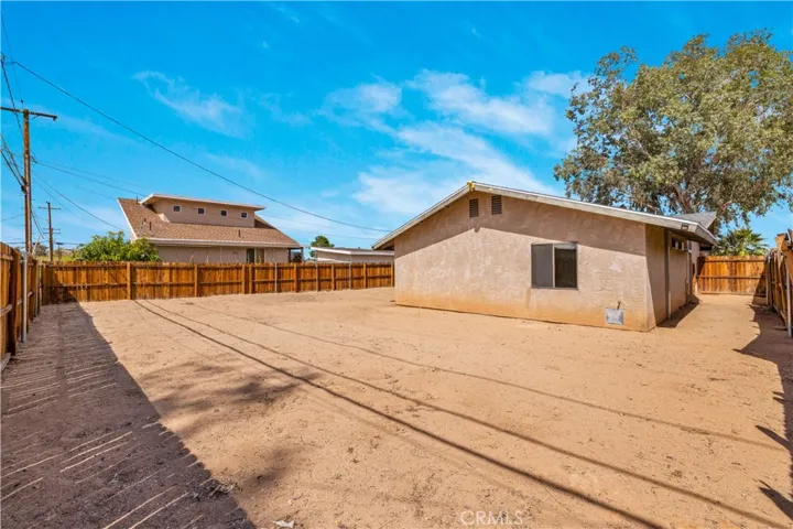 6238 Mariposa, 29 Palms, California 92277