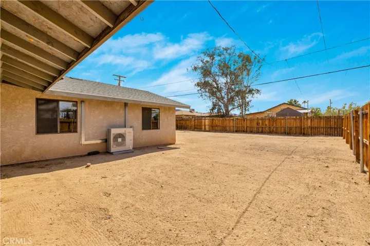 6238 Mariposa, 29 Palms, California 92277