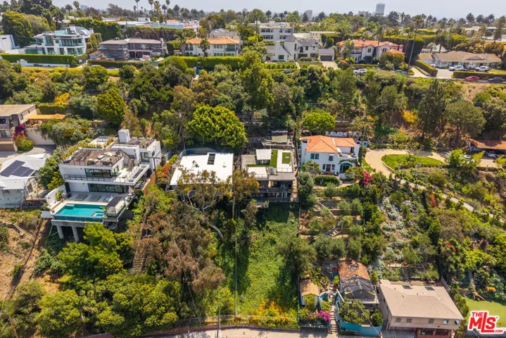 454 Stassi Lane, Santa Monica, California 90402