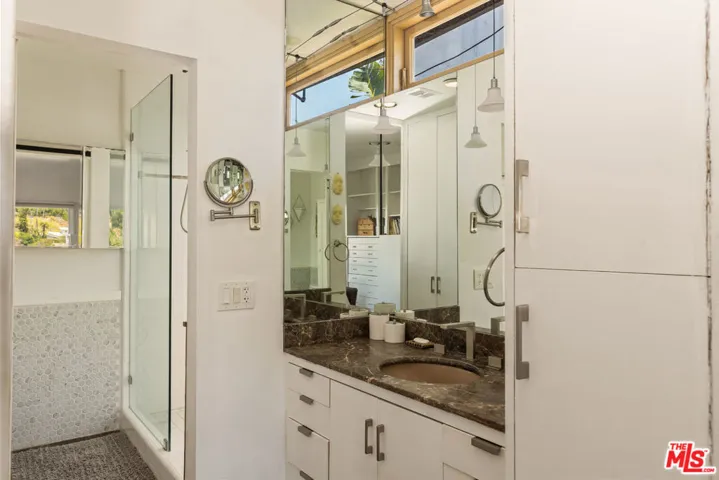 454 Stassi Lane, Santa Monica, California 90402