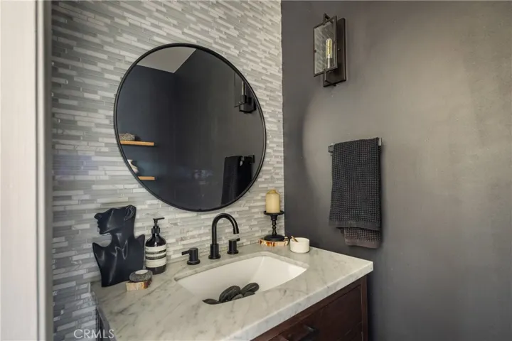 Powder room