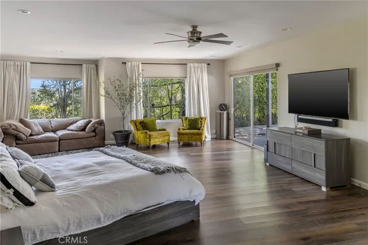 Guest bedroom #1
