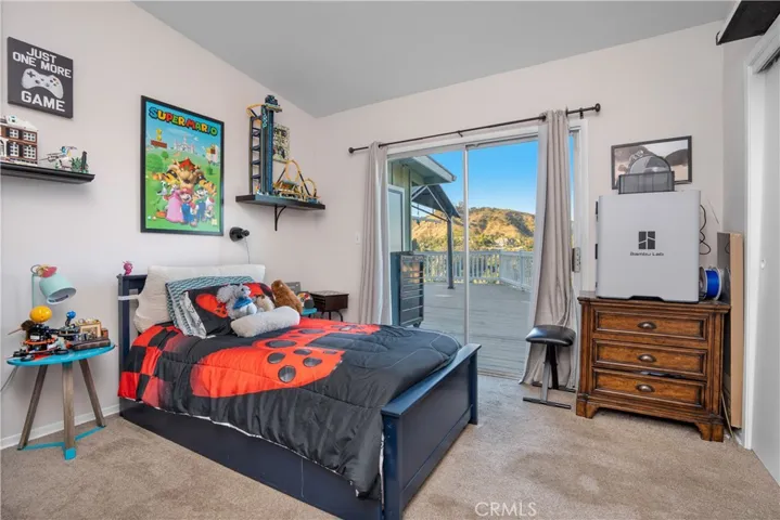3582 Elm Drive, Calabasas, California 91302