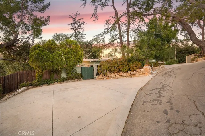 3582 Elm Drive, Calabasas, California 91302