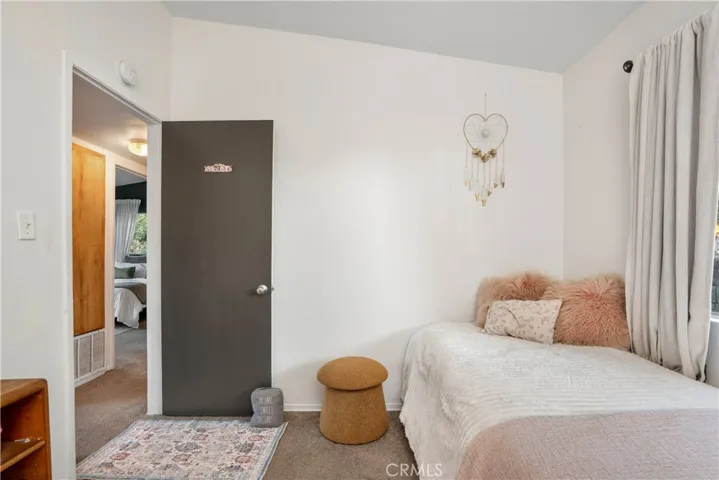 3582 Elm Drive, Calabasas, California 91302