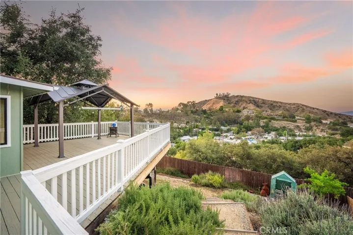 3582 Elm Drive, Calabasas, California 91302