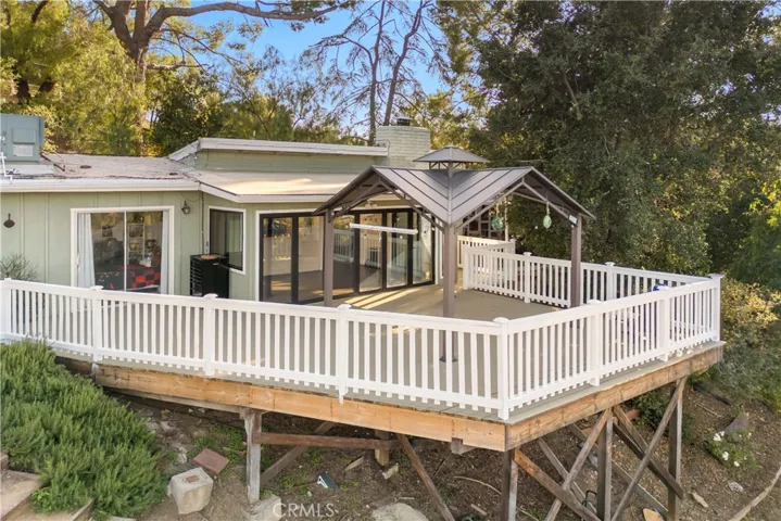 3582 Elm Drive, Calabasas, California 91302