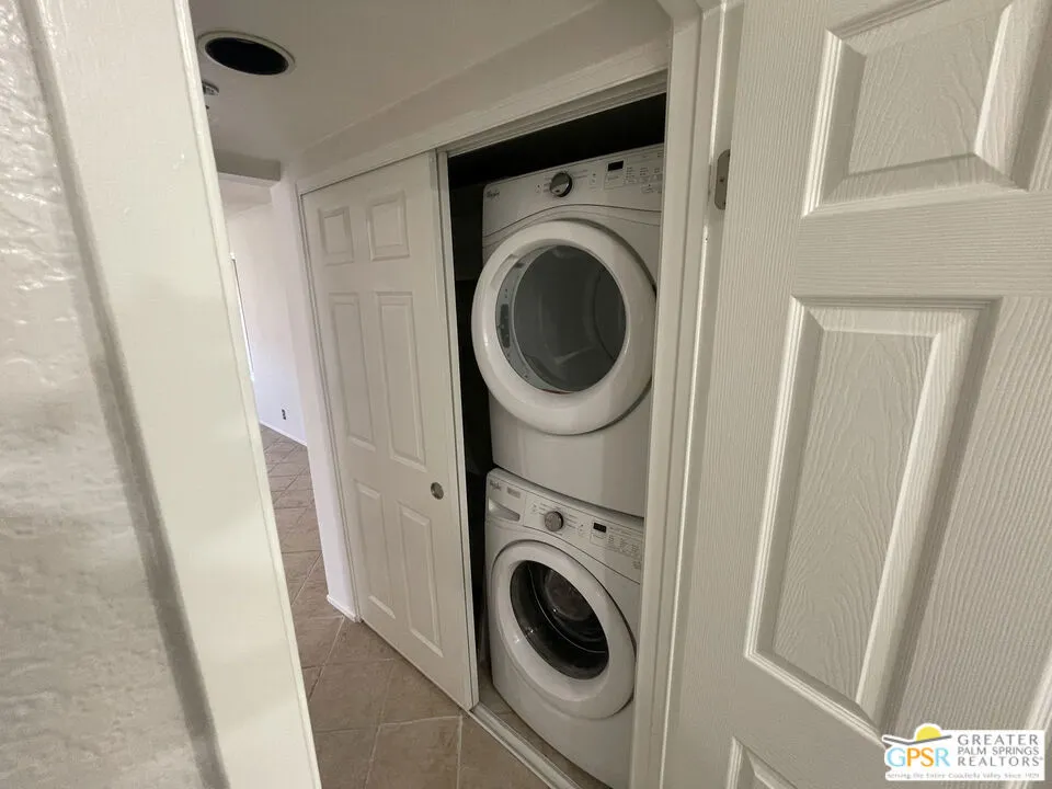 In Unit Washer & Dryer