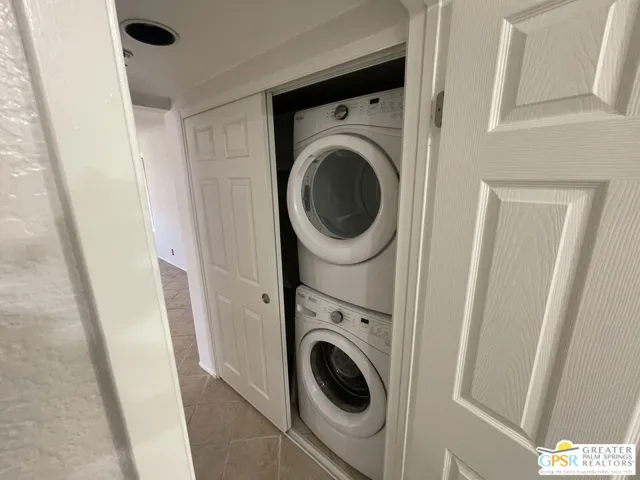 In Unit Washer & Dryer