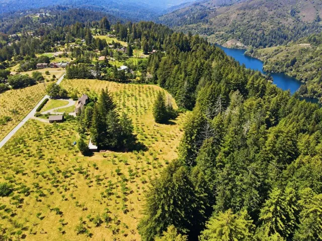24580 Loma Prieta Avenue, Los Gatos, California 95033