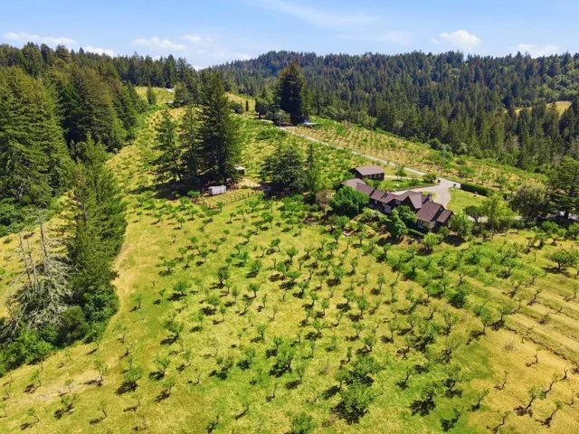 24580 Loma Prieta Avenue, Los Gatos, California 95033