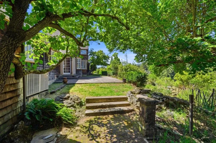 24580 Loma Prieta Avenue, Los Gatos, California 95033