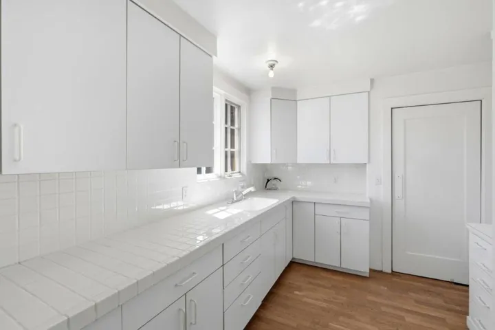 24580 Loma Prieta Avenue, Los Gatos, California 95033