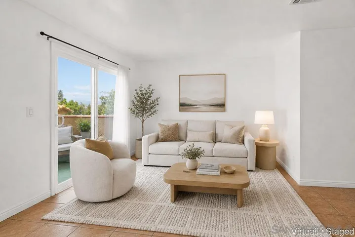 https://zimg.paragon.ice.com/ParagonImages/Property/PA/SDMLS/-522753/4/533/400/5ede5fc9b31a153d0ad8c29a63b09502/3/ca1c16d1037621ba0047e0d07fd62db1/-522753-806dda6b-6f1b-4db9-a750-16c7370b6c29.JPG