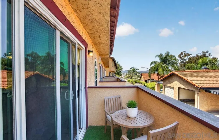 https://zimg.paragon.ice.com/ParagonImages/Property/PA/SDMLS/260011064/29/533/400/f9521d43354d4453de1c64e55127dcb0/3/923e7dccf2e441f9f2ce1526be402e2d/260011064-12677332-a5fd-483e-9dd0-2fa15e70a65d.JPG