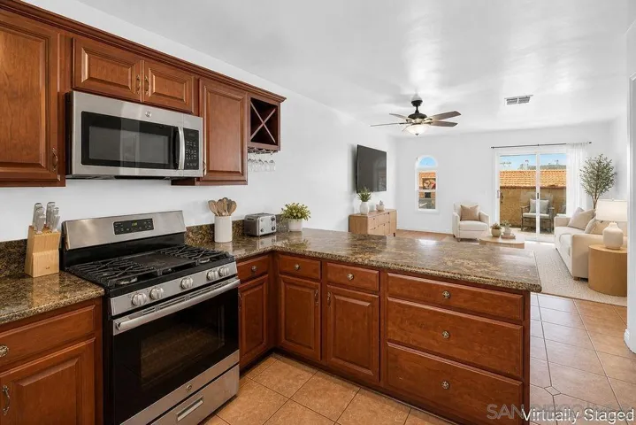 https://zimg.paragon.ice.com/ParagonImages/Property/PA/SDMLS/-522753/6/533/400/a8c3ed0eaab584c789e02e7a974c0f89/3/ca1c16d1037621ba0047e0d07fd62db1/-522753-8c5d02c7-8dcc-4aa1-8acb-673f2fd6074a.JPG