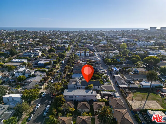 745 Sunset Avenue, Venice, California 90291